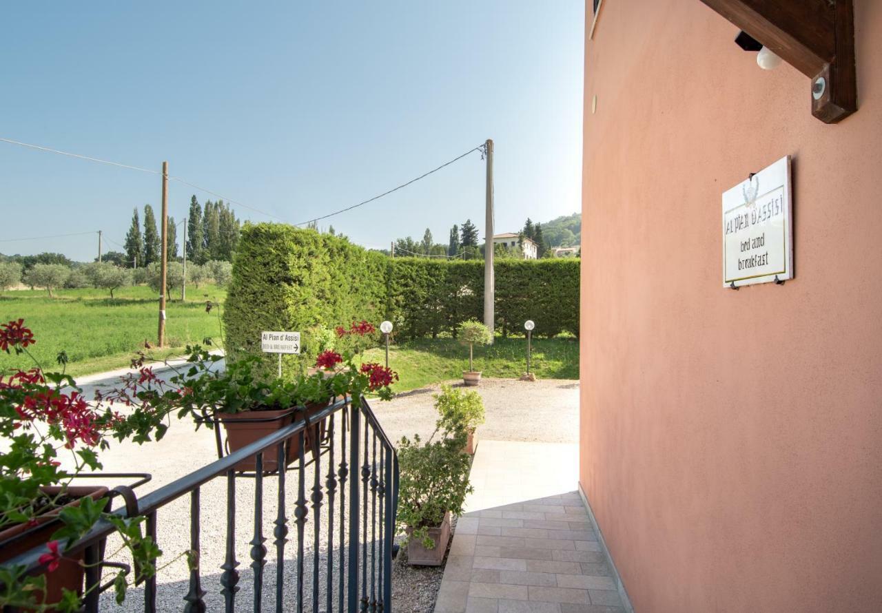 Bed & Breakfast Al Pian D'Асизи Екстериор снимка